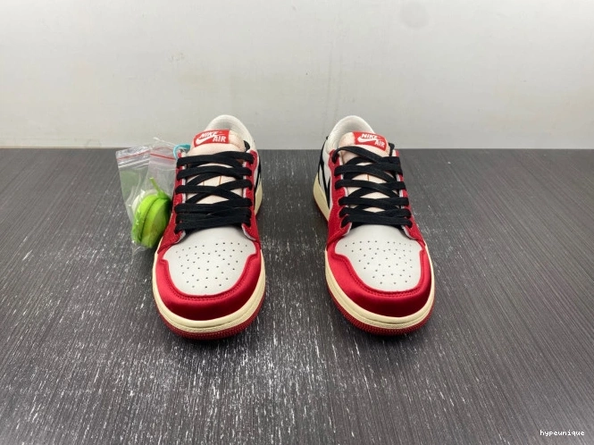 HYPE 1 OG Home x Jordan FN0432-017 Air Room Trophy Low 0804
